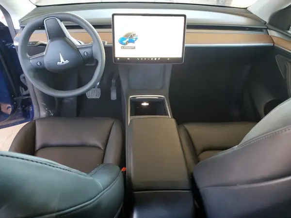 7SAYGAEE4RF152082 2024 TESLA MODEL Y - Image 8