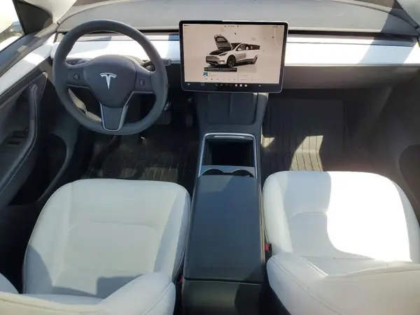 7SAYGAEE4RF155306 2024 TESLA MODEL Y - Image 8
