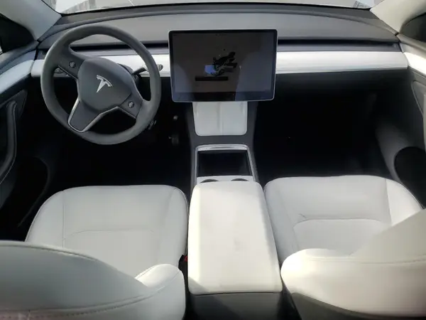 7SAYGAEE4RF176544 2024 TESLA MODEL Y - Image 8
