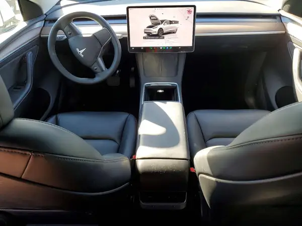 7SAYGAEE4RF184482 2024 TESLA MODEL Y - Image 8