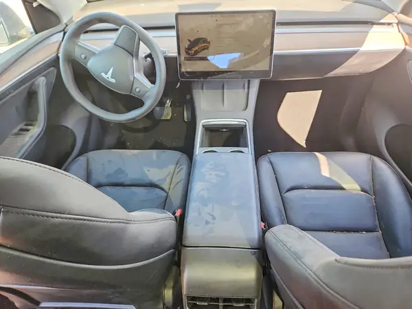 7SAYGAEE4RF186393 2024 TESLA MODEL Y - Image 8