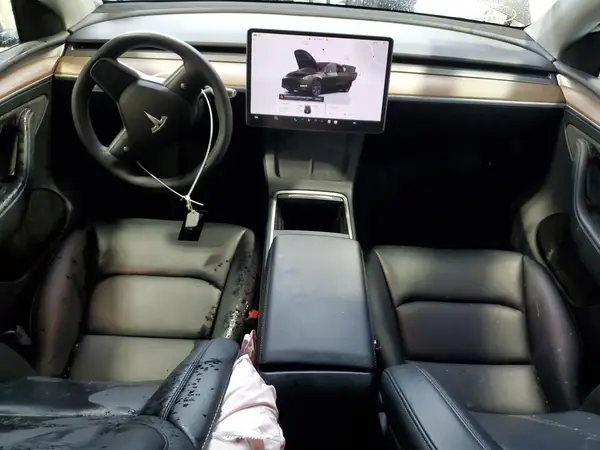 7SAYGAEE4RF186880 2024 TESLA MODEL Y - Image 8