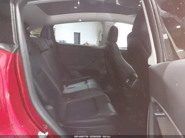 7SAYGAEE4RF194302 2024 TESLA MODEL Y - Image 8