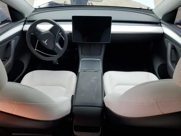 7SAYGAEE4RF205752 2024 TESLA MODEL Y - Image 8