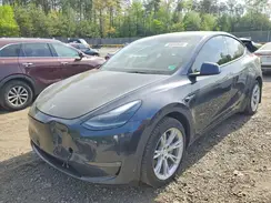 7SAYGAEE4RF988684 2024 TESLA MODEL Y