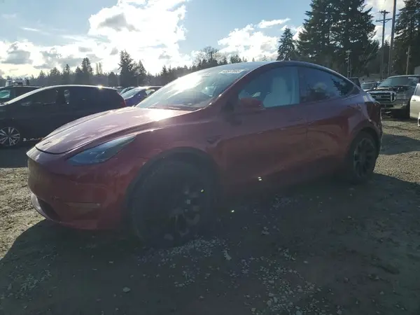 7SAYGAEE4RF991875 2024 TESLA MODEL Y - Image 1