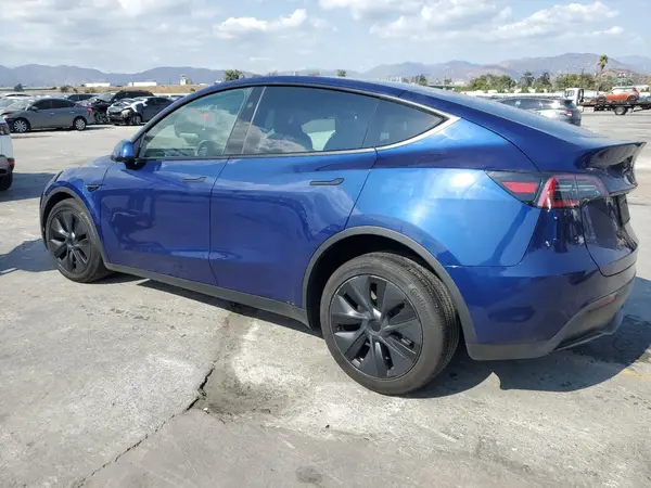 7SAYGAEE4SF215316 2025 TESLA MODEL Y - Image 2