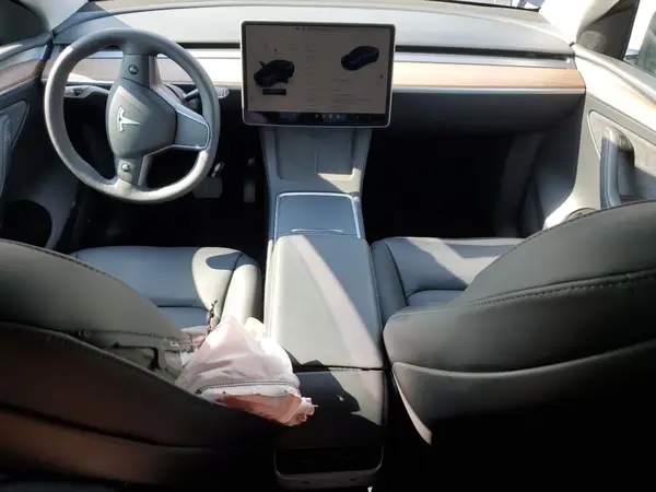 7SAYGAEE4SF215316 2025 TESLA MODEL Y - Image 8