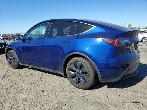 7SAYGAEE4SF216613 2025 TESLA MODEL Y - Image 2