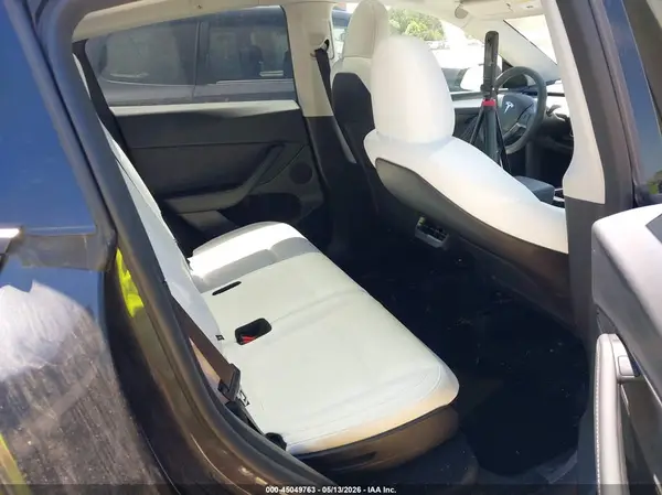 7SAYGAEE4SF230737 2025 TESLA MODEL Y - Image 8