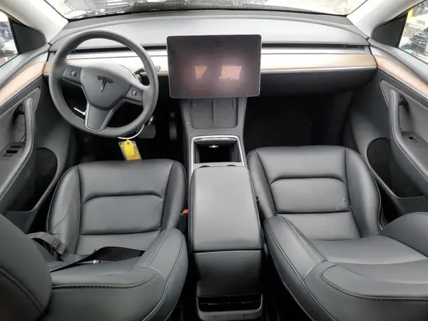7SAYGAEE4SF240846 2025 TESLA MODEL Y - Image 8
