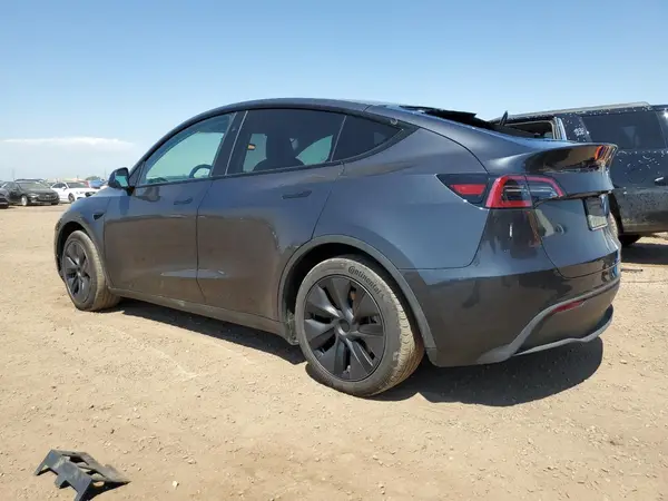 7SAYGAEE4SF251829 2025 TESLA MODEL Y - Image 2