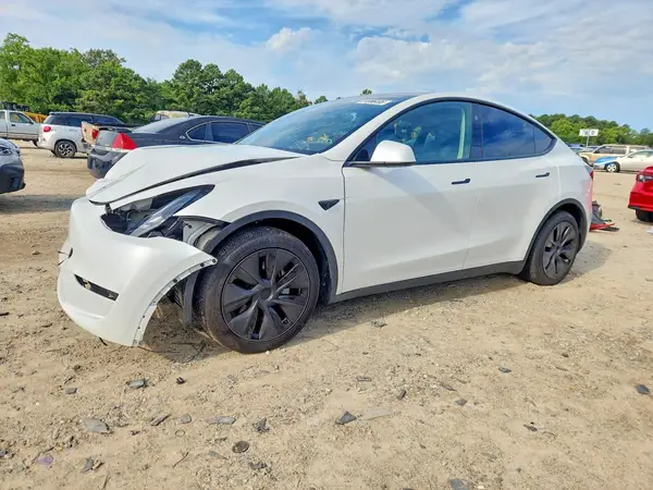 7SAYGAEE4SF287973 2025 TESLA MODEL Y - Image 1