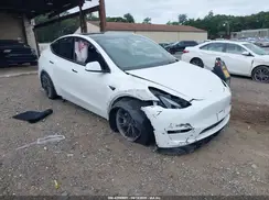 7SAYGAEE4SF295362 2025 TESLA MODEL Y