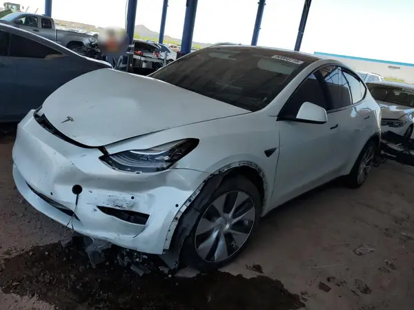 7SAYGAEE5NF325313 2022 TESLA MODEL Y - Image 1