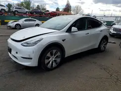 7SAYGAEE5NF338174 2022 TESLA MODEL Y
