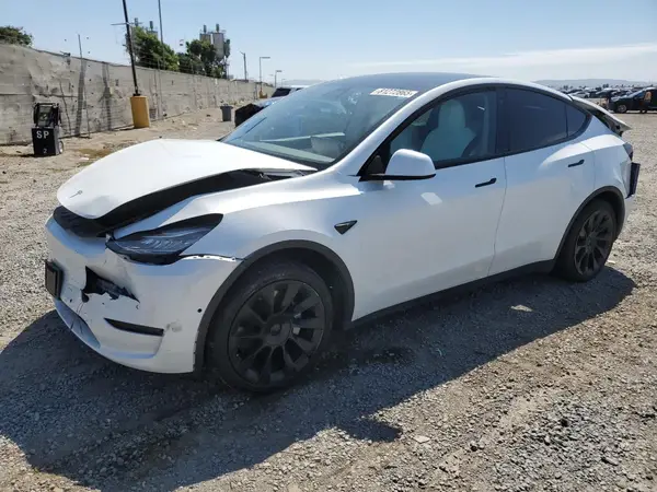 7SAYGAEE5NF346596 2022 TESLA MODEL Y - Image 1