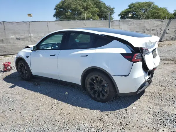 7SAYGAEE5NF346596 2022 TESLA MODEL Y - Image 2