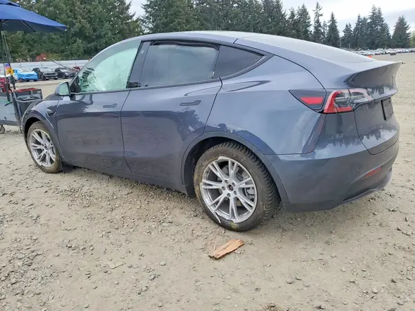 7SAYGAEE5NF362846 2022 TESLA MODEL Y - Image 2