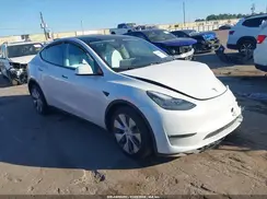 7SAYGAEE5NF381008 2022 TESLA MODEL Y