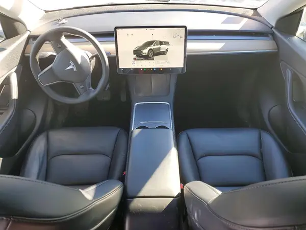 7SAYGAEE5NF390260 2022 TESLA MODEL Y - Image 8