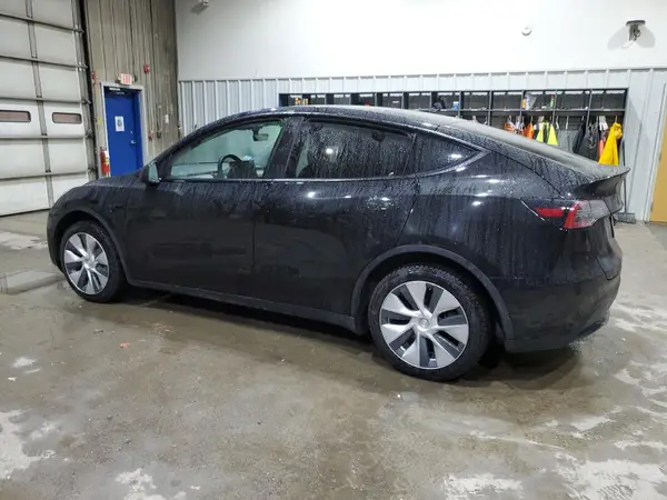 7SAYGAEE5NF426643 2022 TESLA MODEL Y - Image 2