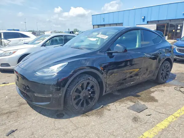 7SAYGAEE5NF427453 2022 TESLA MODEL Y - Image 1