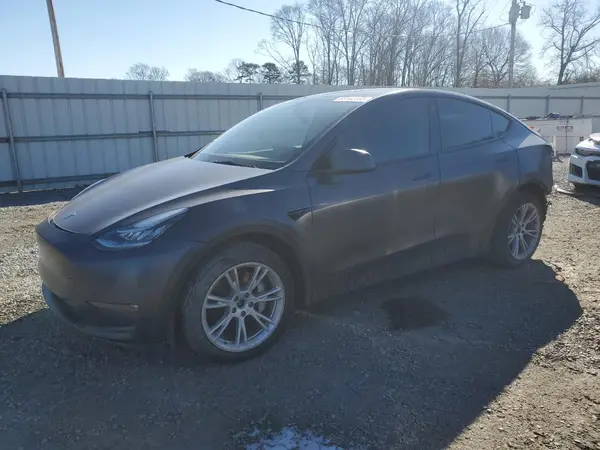 7SAYGAEE5NF430627 2022 TESLA MODEL Y - Image 1