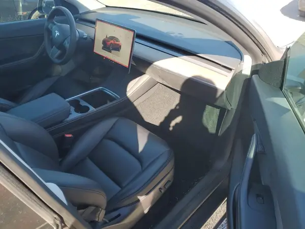 7SAYGAEE5NF430627 2022 TESLA MODEL Y - Image 8