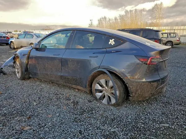 7SAYGAEE5NF522790 2022 TESLA MODEL Y - Image 2