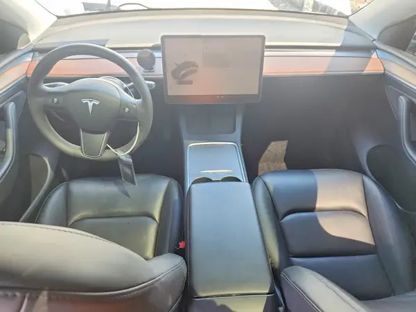 7SAYGAEE5NF523678 2022 TESLA MODEL Y - Image 8