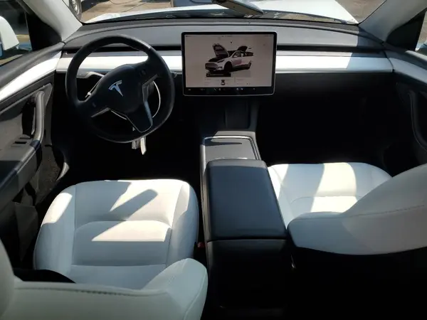 7SAYGAEE5NF538035 2022 TESLA MODEL Y - Image 8
