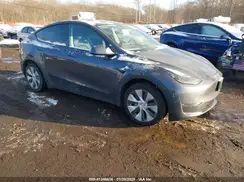 7SAYGAEE5NF542831 2022 TESLA MODEL Y