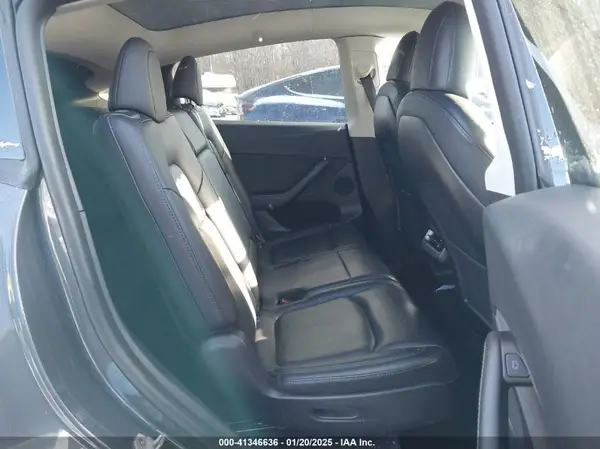 7SAYGAEE5NF542831 2022 TESLA MODEL Y - Image 8