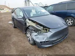 7SAYGAEE5NF546880 2022 TESLA MODEL Y