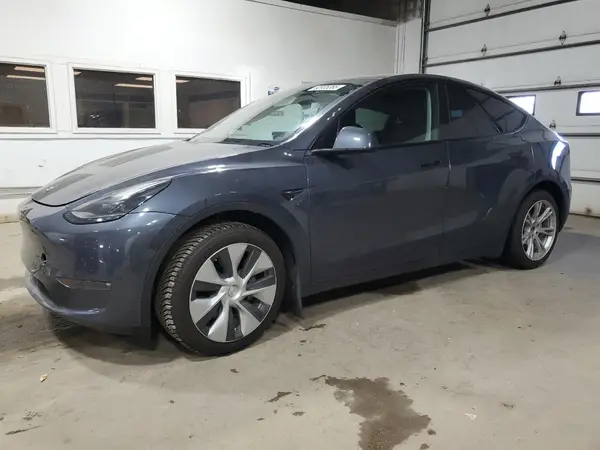 7SAYGAEE5NF556261 2022 TESLA MODEL Y - Image 1