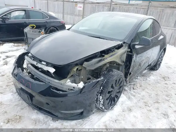 7SAYGAEE5NF575554 2022 TESLA MODEL Y - Image 2