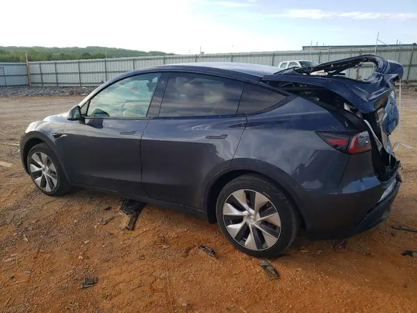 7SAYGAEE5PF606224 2023 TESLA MODEL Y - Image 2
