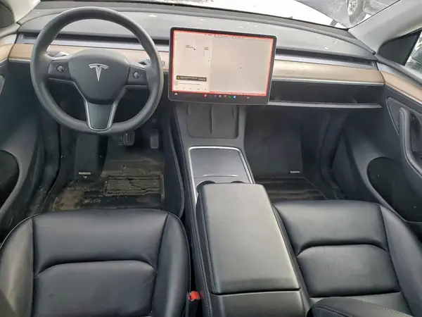7SAYGAEE5PF616784 2023 TESLA MODEL Y - Image 8