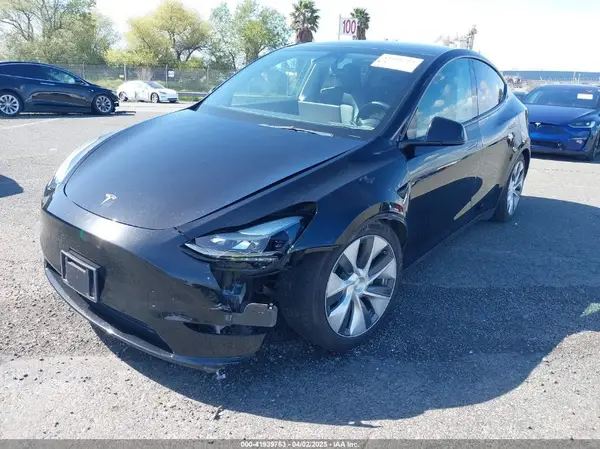7SAYGAEE5PF625193 2023 TESLA MODEL Y - Image 2