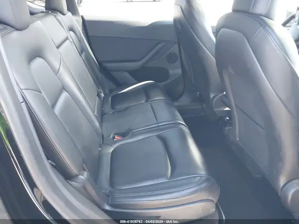 7SAYGAEE5PF625193 2023 TESLA MODEL Y - Image 8