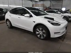 7SAYGAEE5PF629549 2023 TESLA MODEL Y