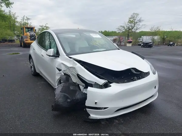 7SAYGAEE5PF660431 2023 TESLA MODEL Y - Image 1