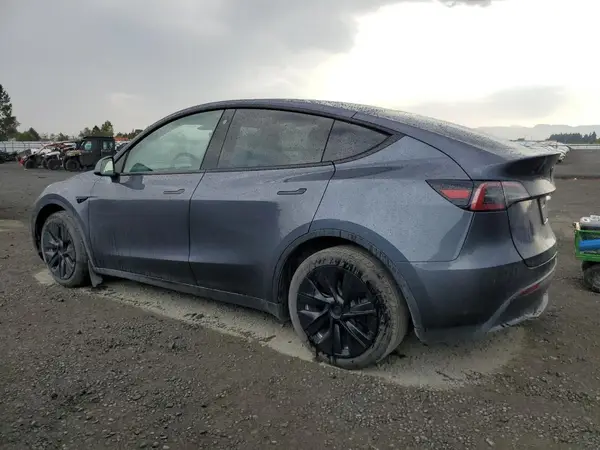 7SAYGAEE5PF664317 2023 TESLA MODEL Y - Image 2