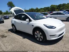 7SAYGAEE5PF703083 2023 TESLA MODEL Y