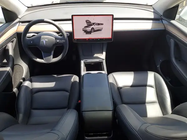 7SAYGAEE5PF750064 2023 TESLA MODEL Y - Image 8