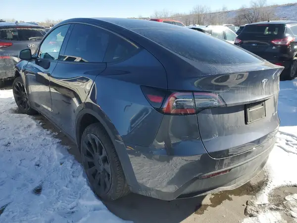 7SAYGAEE5PF770850 2023 TESLA MODEL Y - Image 2