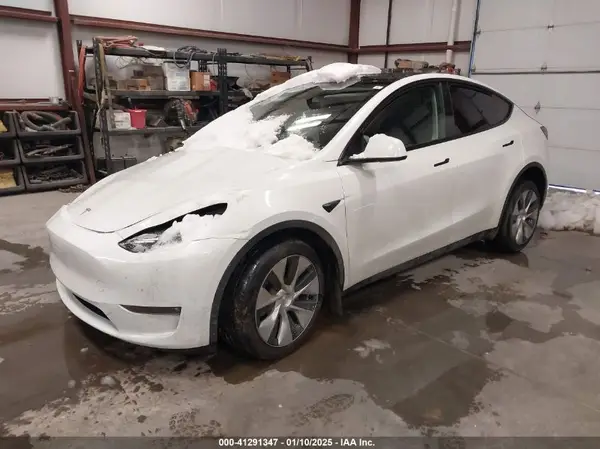 7SAYGAEE5PF776101 2023 TESLA MODEL Y - Image 2