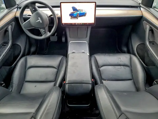 7SAYGAEE5PF779029 2023 TESLA MODEL Y - Image 8