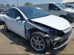 7SAYGAEE5PF780553 2023 TESLA MODEL Y